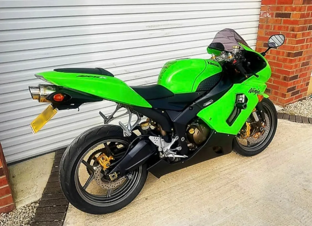 KAWASAKI ZX6R NINJA SUPERSPORTS FITTED EXTRAS - Image 3