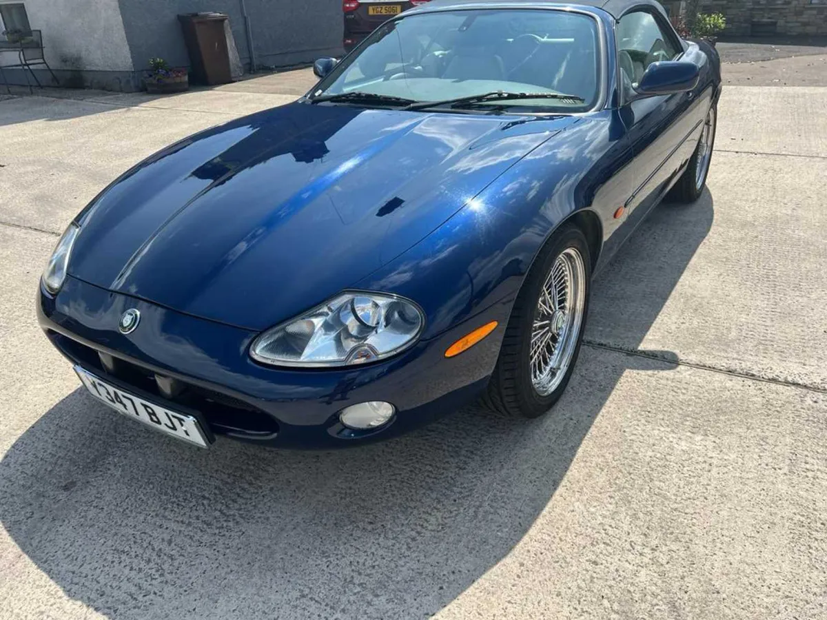 Jaguar XK, 2001