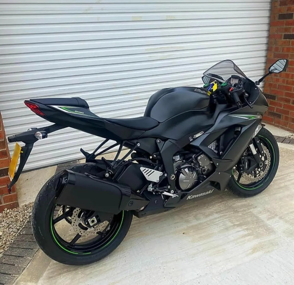 KAWASAKI ZX636 NINJA 375 MILES FROM NEW/ NI regist - Image 3