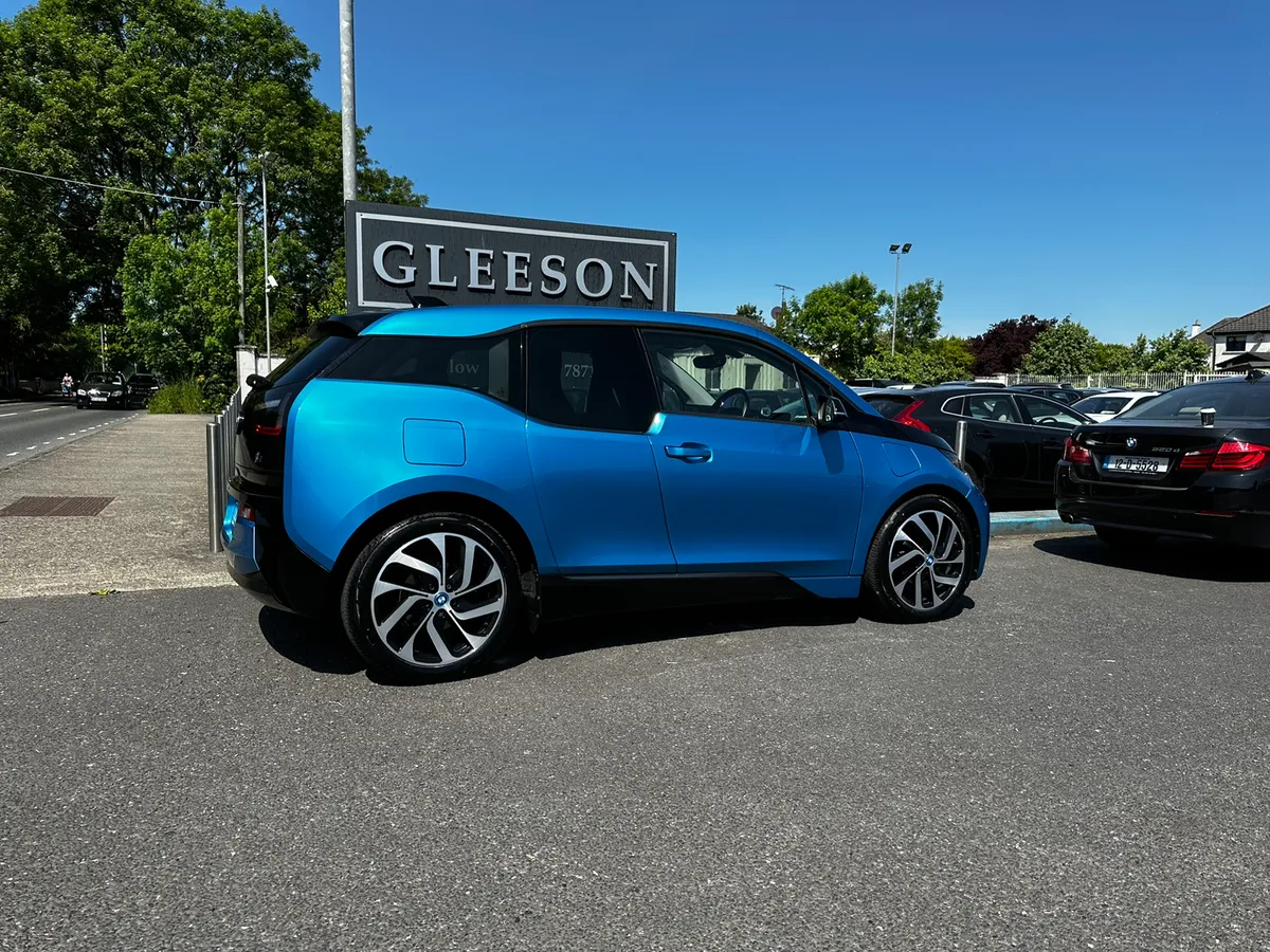 162 BMW i3 - Electric with Petrol Range Extender - Image 2