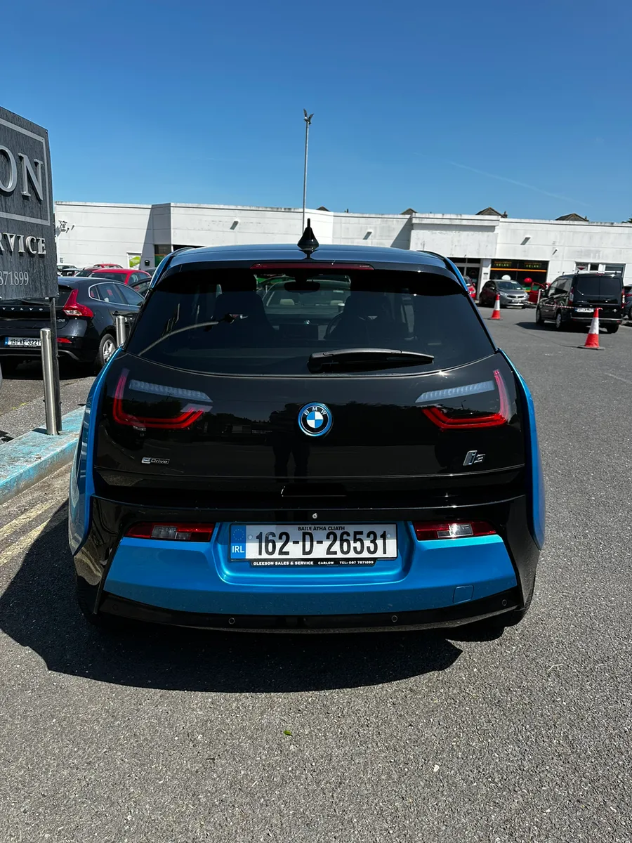 162 BMW i3 - Electric with Petrol Range Extender - Image 3