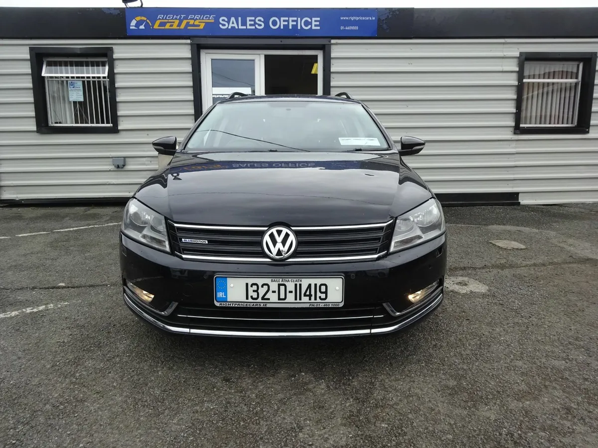 VOLKSWAGEN PASSAT ESTATE 1.6 TDI BLUEMOTION - Image 2