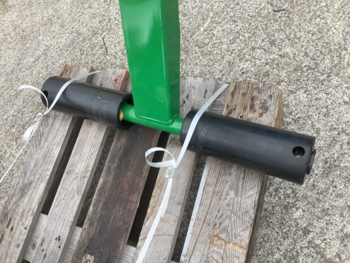 New Cashels “Elephant trunk” bale handler - Image 3