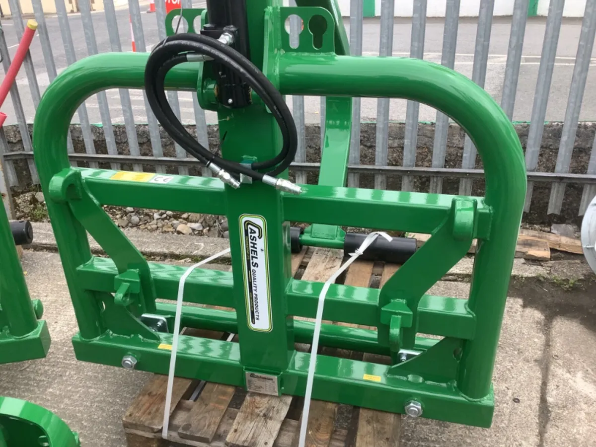 New Cashels “Elephant trunk” bale handler - Image 4