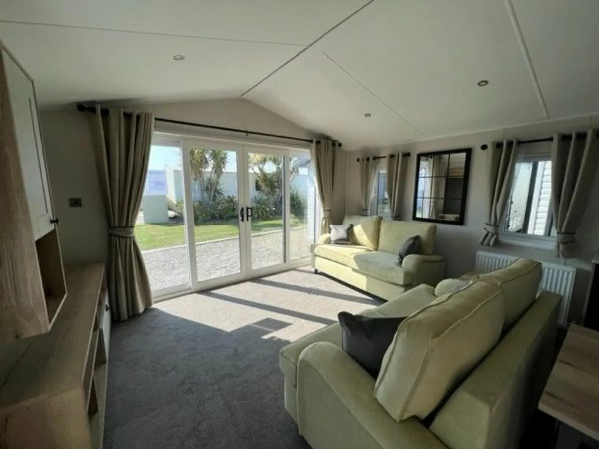 WILLERBY GAINSBOROUGH FULL RESIDENTIAL SPEC - Image 2