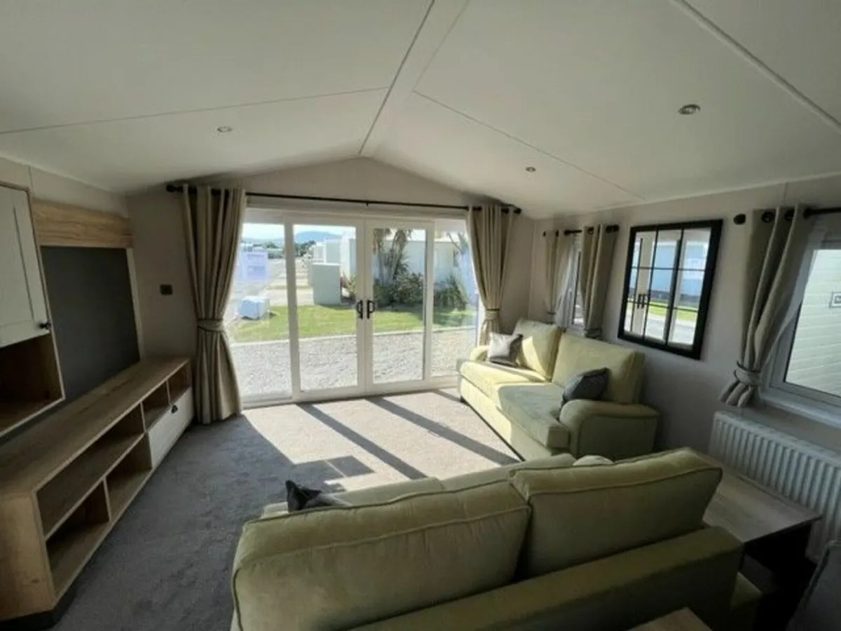 WILLERBY GAINSBOROUGH FULL RESIDENTIAL SPEC - Image 3