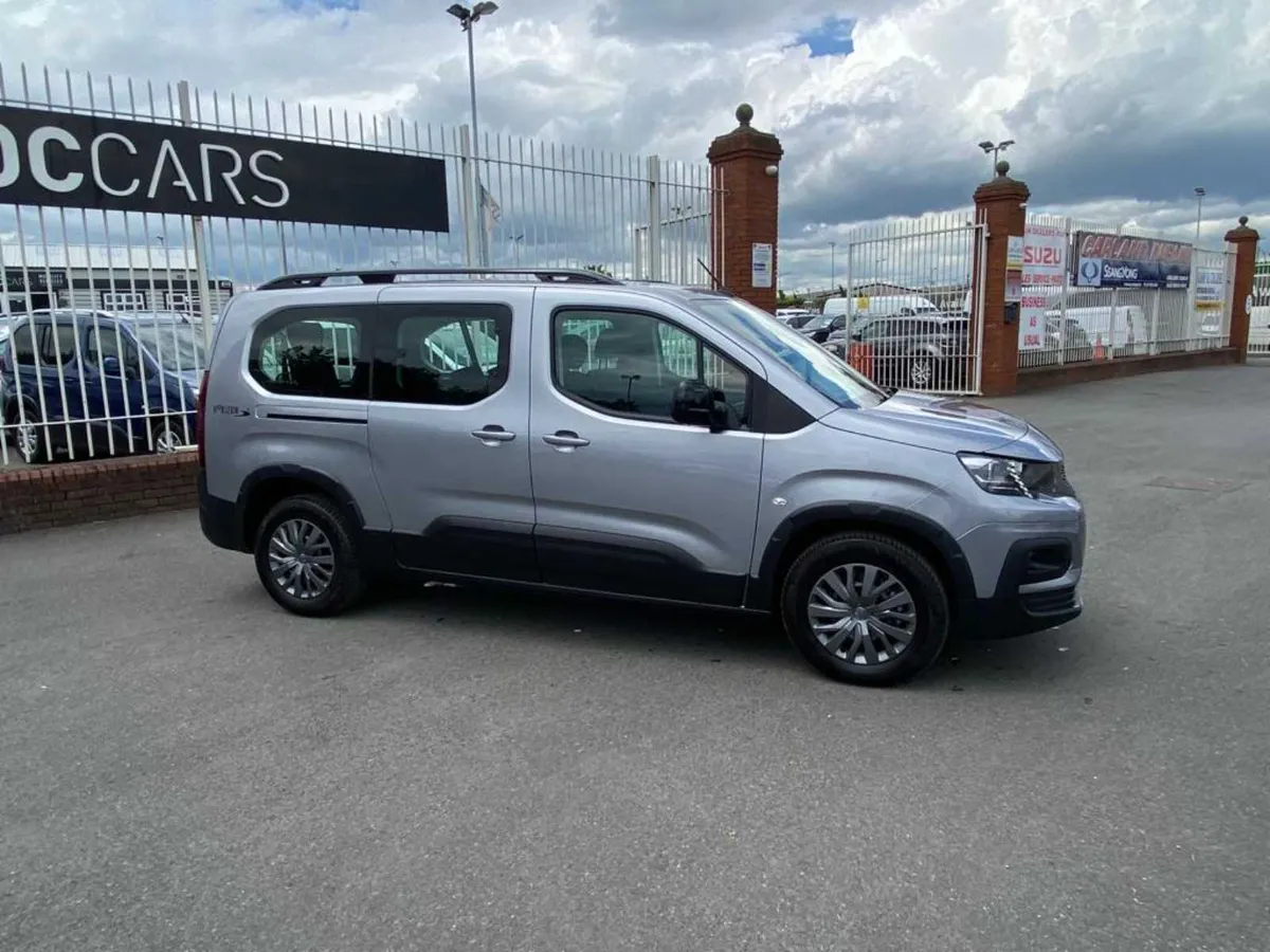 New Peugeot Rifter  Horizon RS -7 seats WC Taxi - Image 2