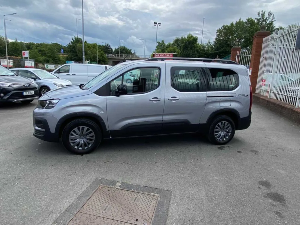 New Peugeot Rifter  Horizon RS -7 seats WC Taxi - Image 3