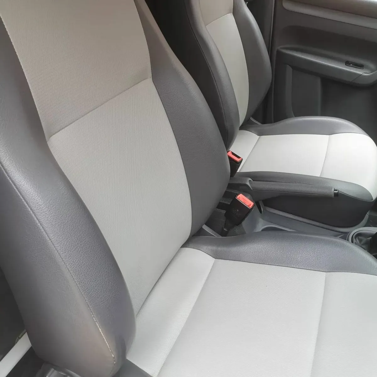 VW Caddy 2014 (142) 1.6 Tdi - Image 2