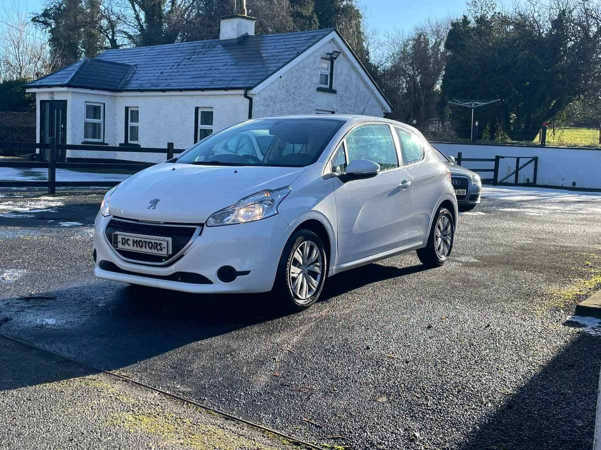 2015 Peugeot 208 petrol active plus model - Image 2