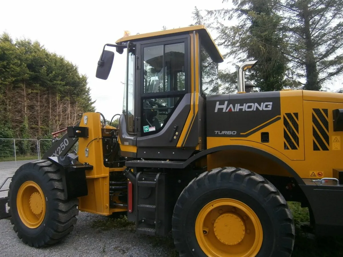 Haihong  CTX 250 Loader For Sale   8.5 Ton - Image 1