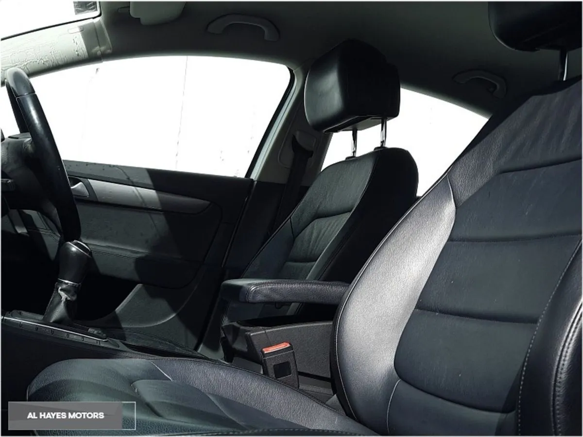 Volkswagen Passat 140BHP Executive Bluemotion 2.0 - Image 4
