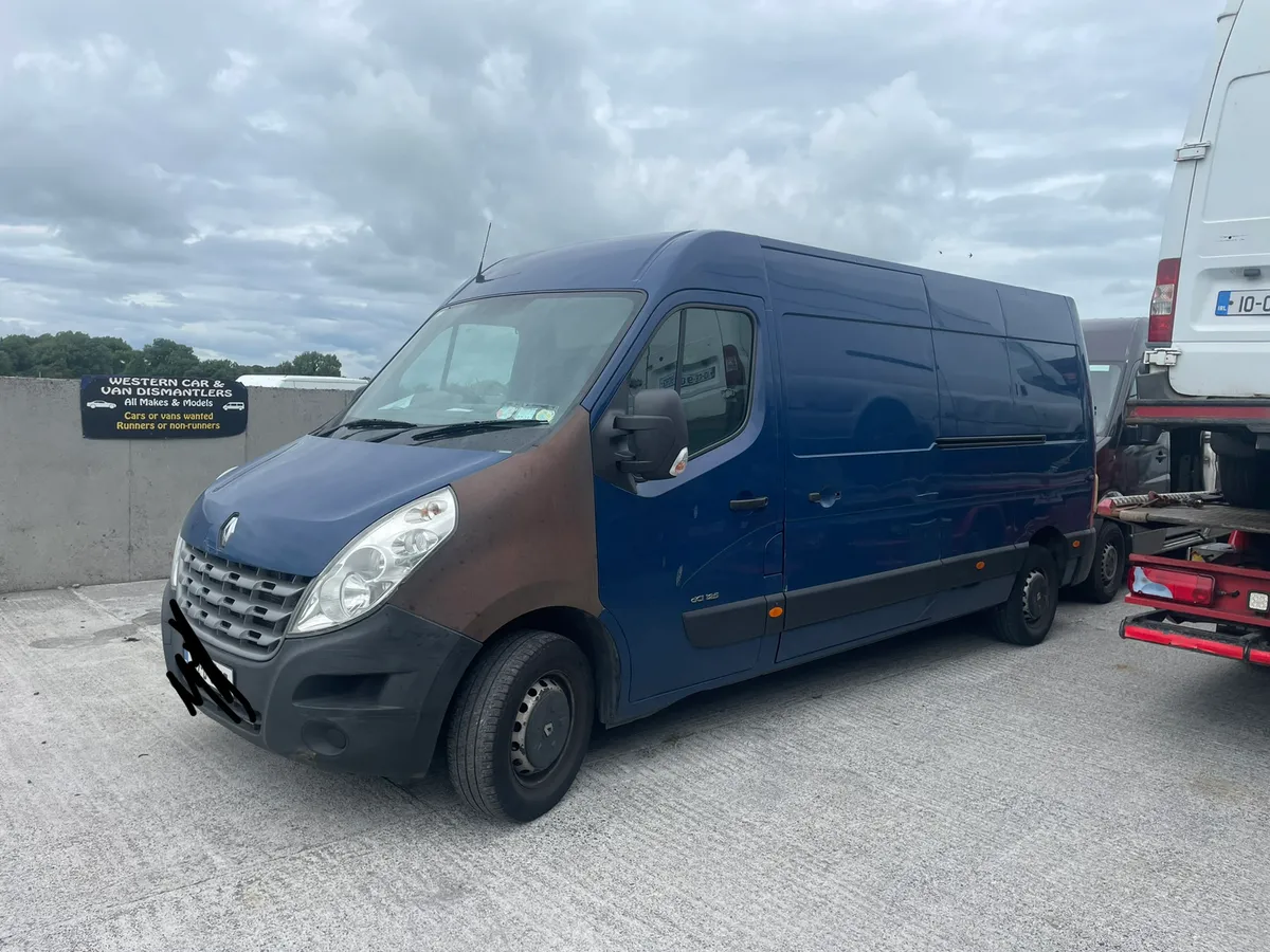 2014 Renault master 2.3 for dismantling