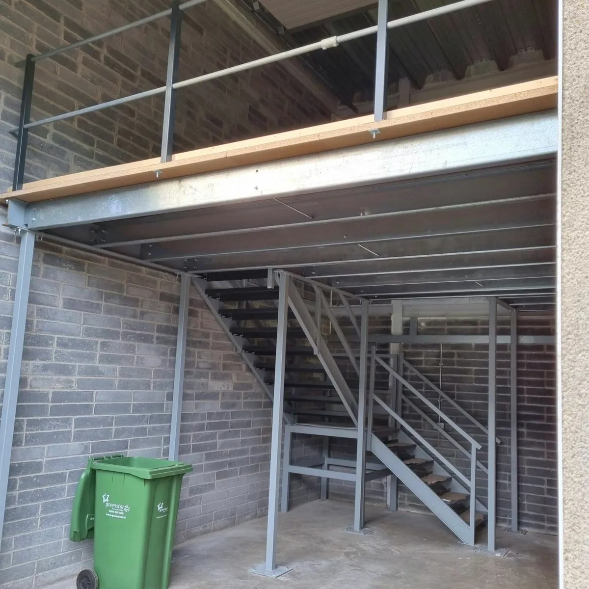 Mezzanine floor - Image 3