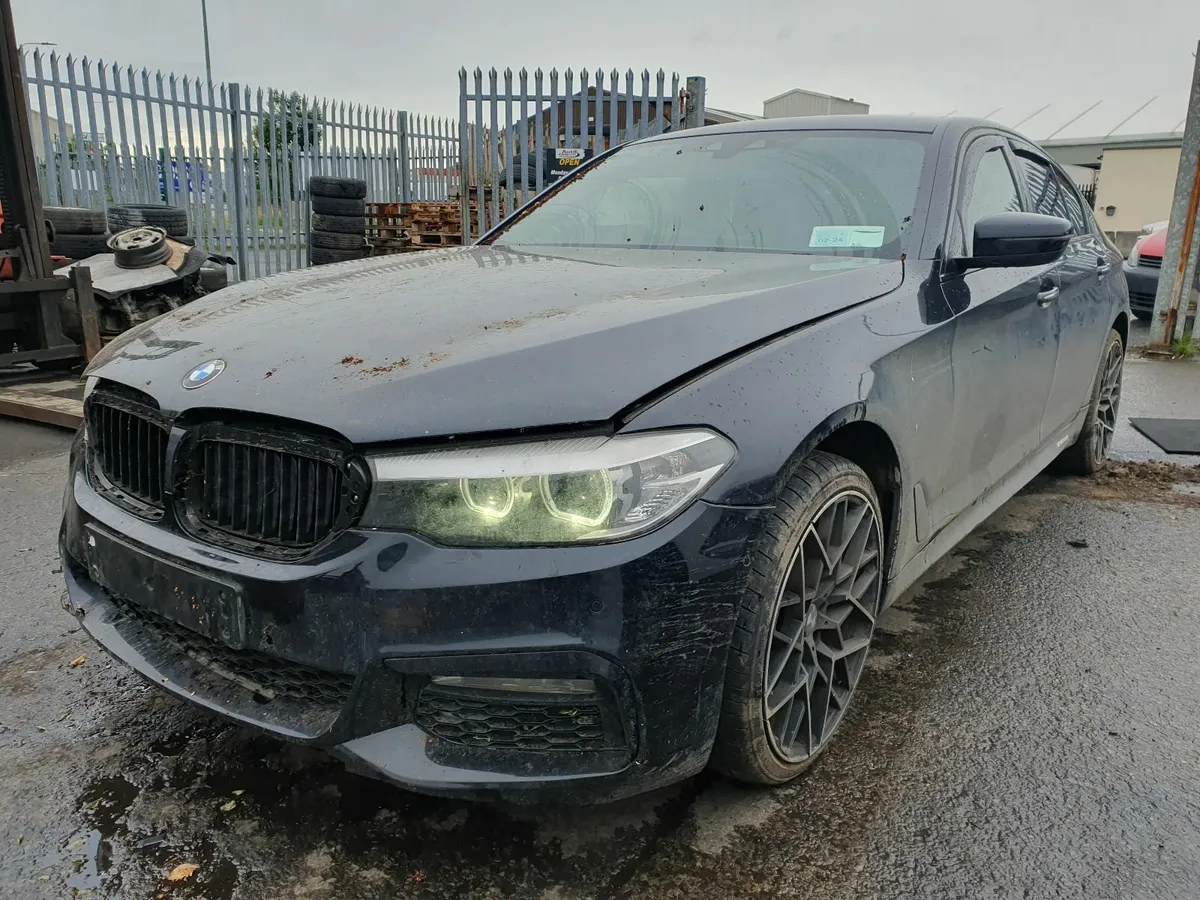 17 BMW 520D G30 M-SPORT AUTOMATIC FOR BREAKING - Image 1