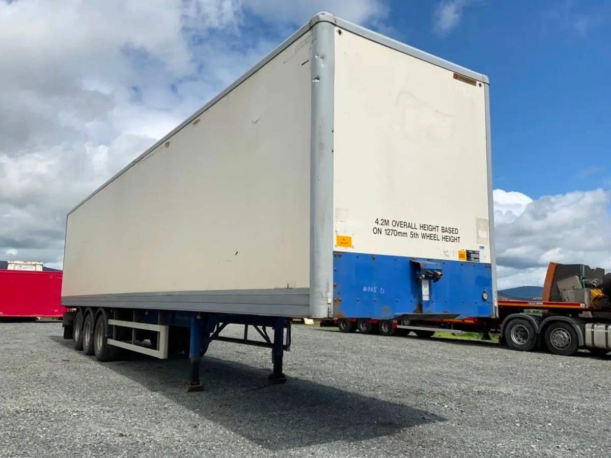 Trailer Trailer 45ft GRP DRY BOX TRI Axle. ....76 - Image 3