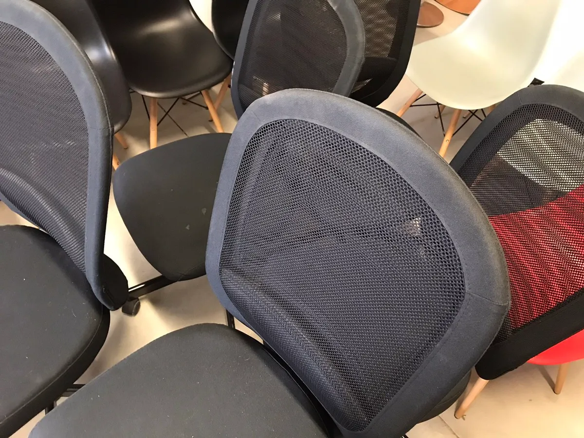 Mesh back office swivel chair - Image 1