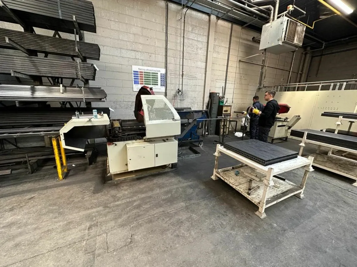3 Phase Bandsaw x 2 For Sale - Image 1