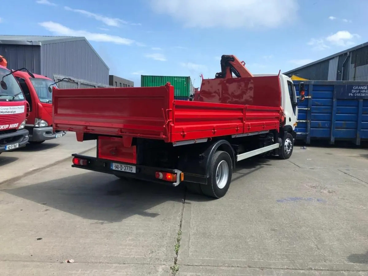 AVIA 12T TIPPER WITH 8.5T CRANE FOR HIRE - Image 3