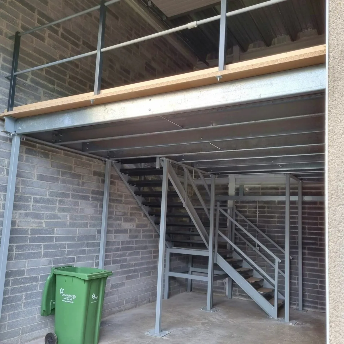 Mezzanine Floor - Image 3