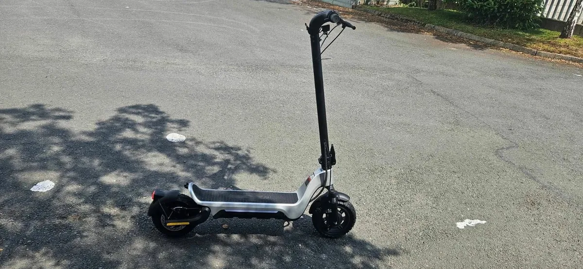 MUCK+FUN KB X9 Plus 45KPH ELECTRIC scooter CHOICE - Image 3