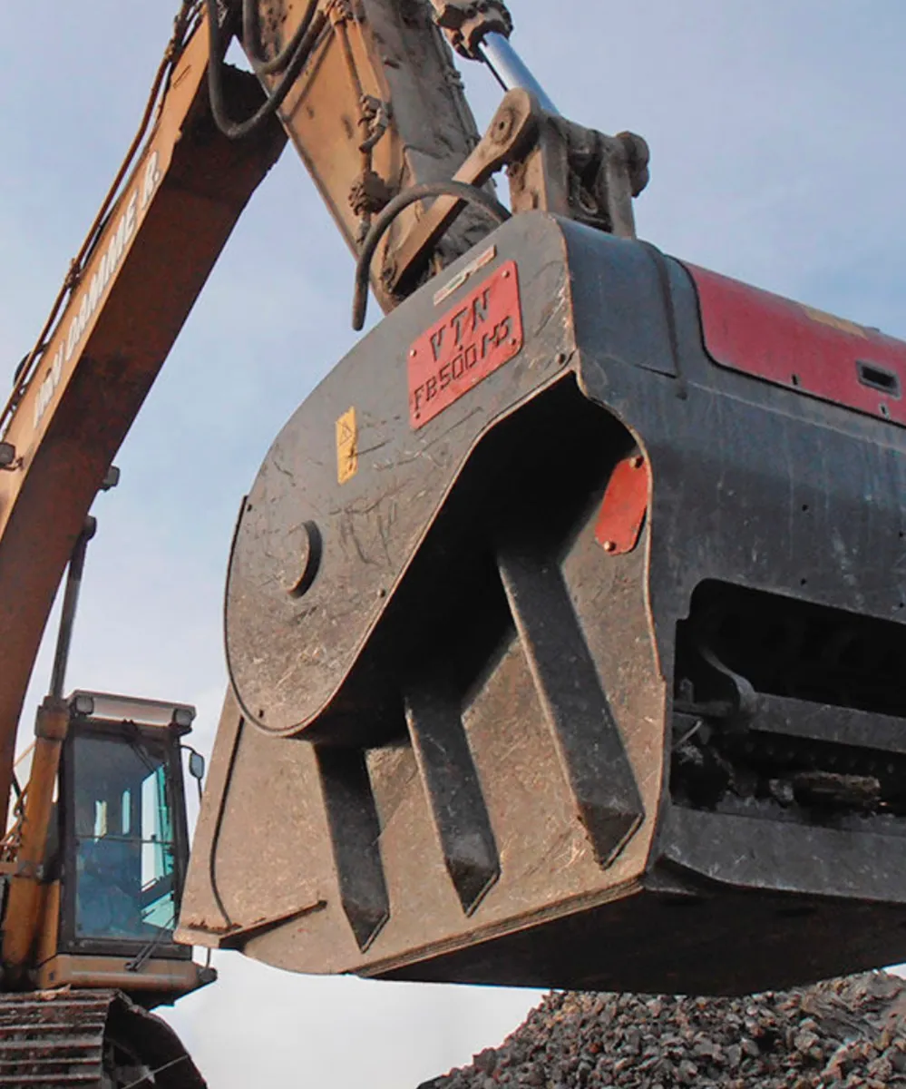8 & 14 Excavator & Crusher Bucket Self Drive Hire - Image 4
