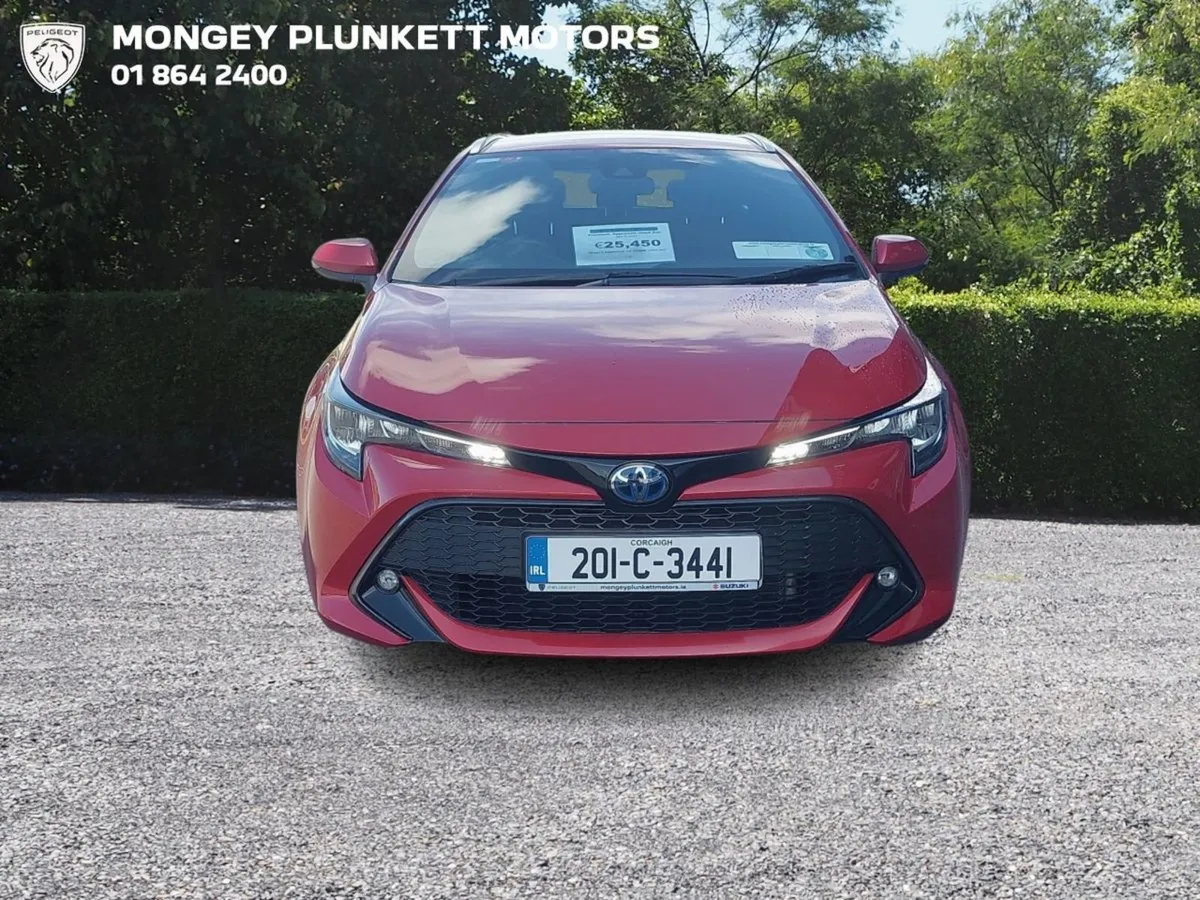 Toyota Corolla 1.8 Hybrid Luna - Image 3