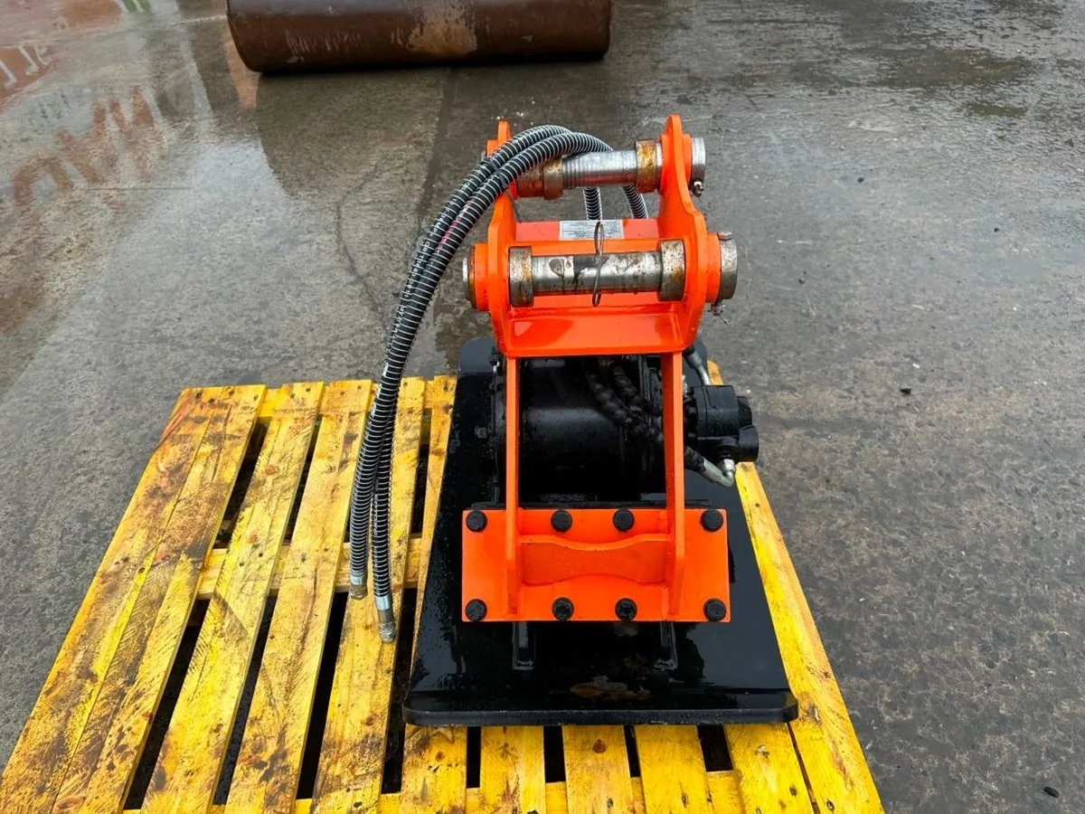 ** NEW HYDRAULIC WACKER....50MM...6-8 TON ** - Image 3