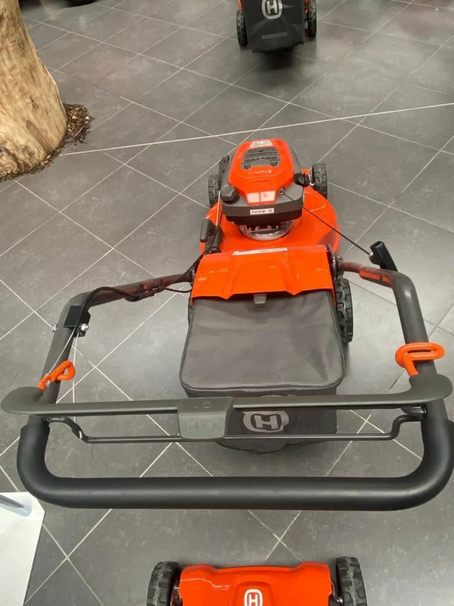 Husqvarna LC253S walk-behind lawnmower - Image 3