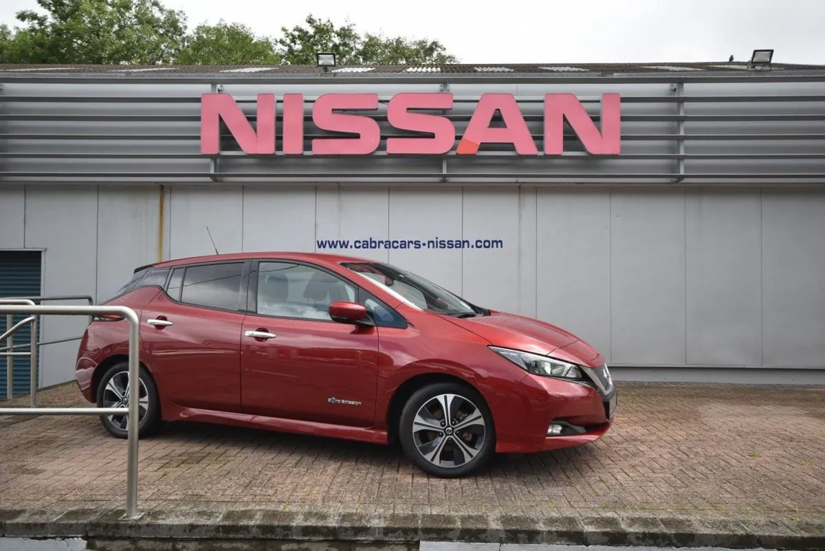 Nissan Leaf SV Premium 40 kWh