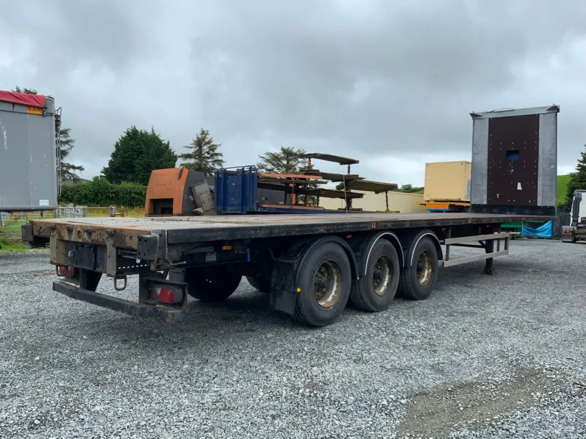 Trailer Trailer 2016 SDC TRI Axle Flat ........682 - Image 4