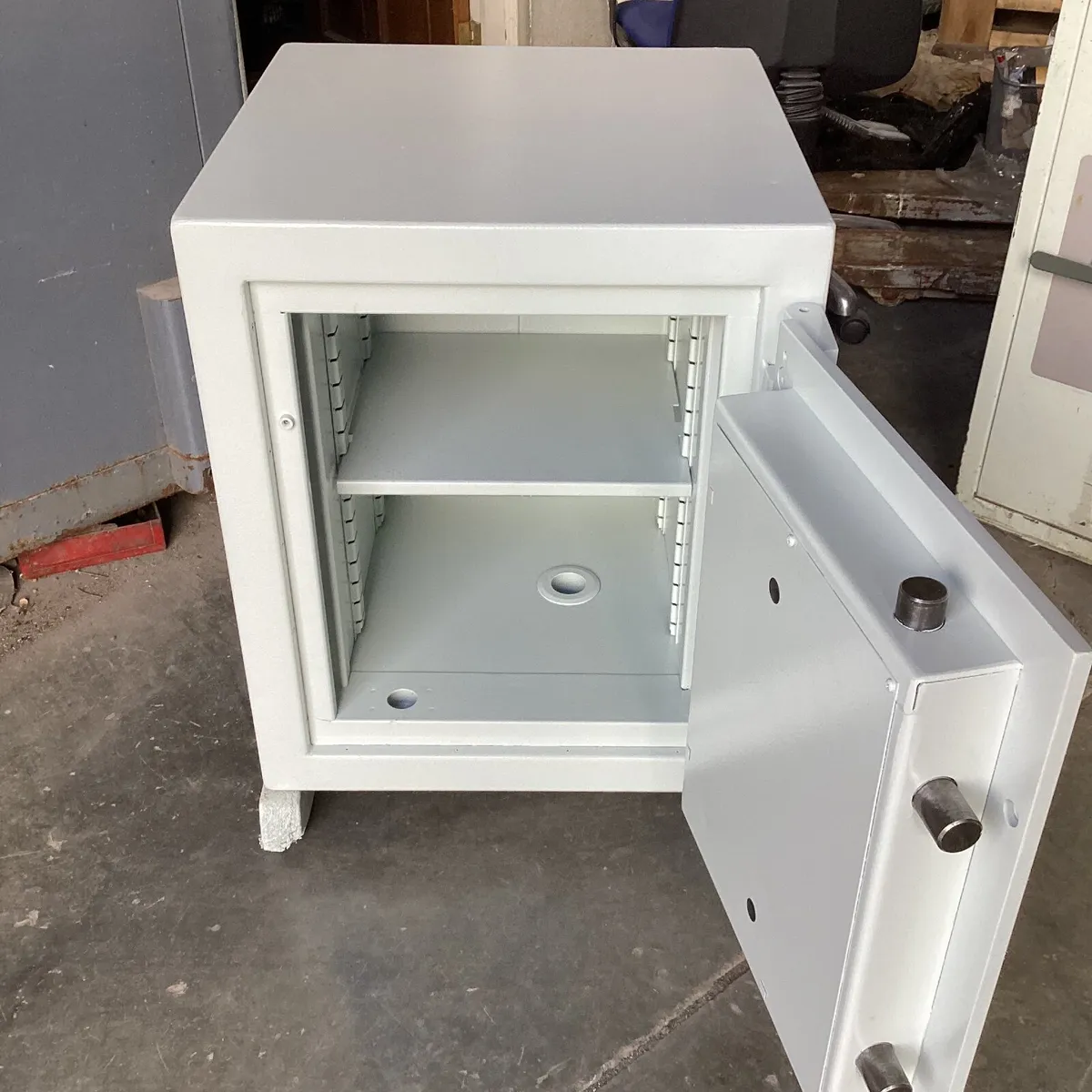 Safes - Image 2