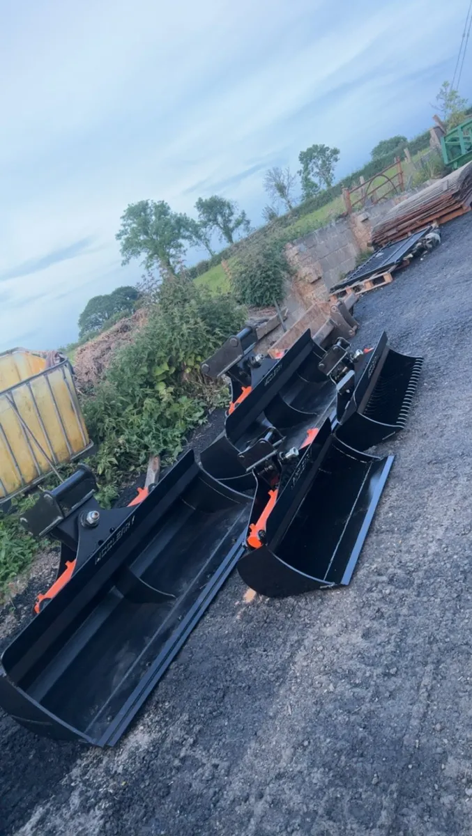 3 to 13ton  tilting buckets - Image 4