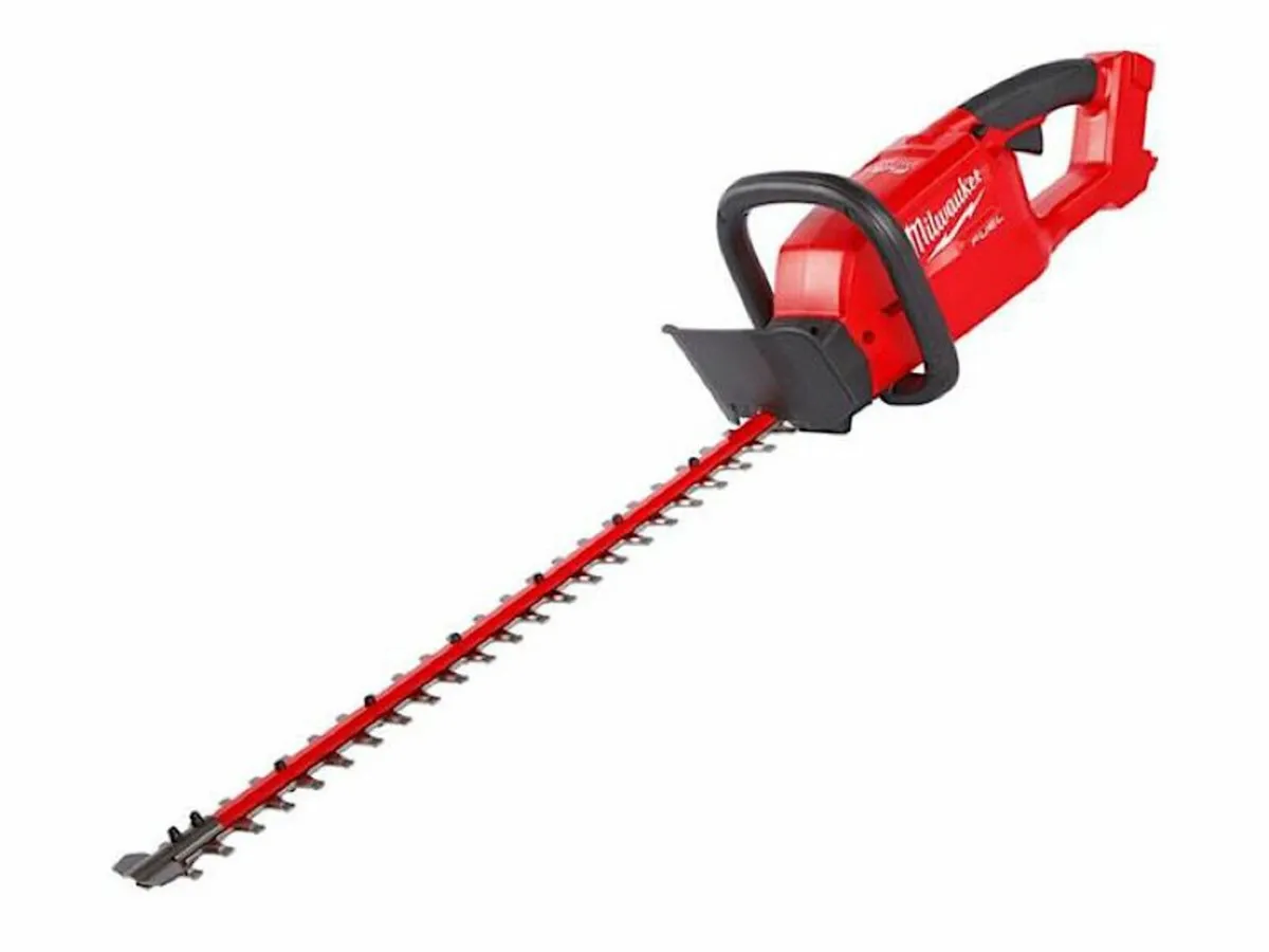 Milwaukee M18 610mm Hedge Traimmer (Bare Unit) - Image 1