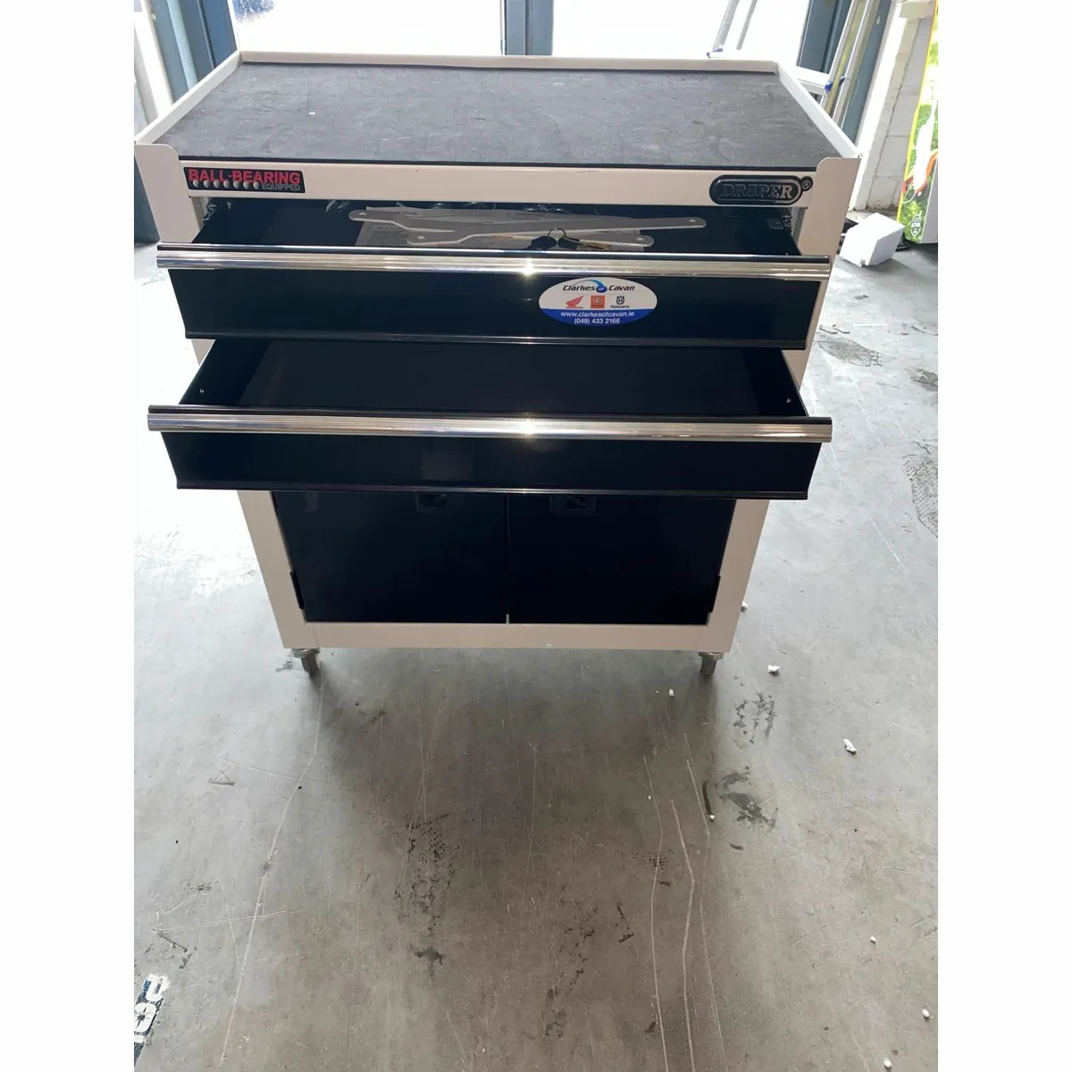 Draper Tool Cabinet - Image 2
