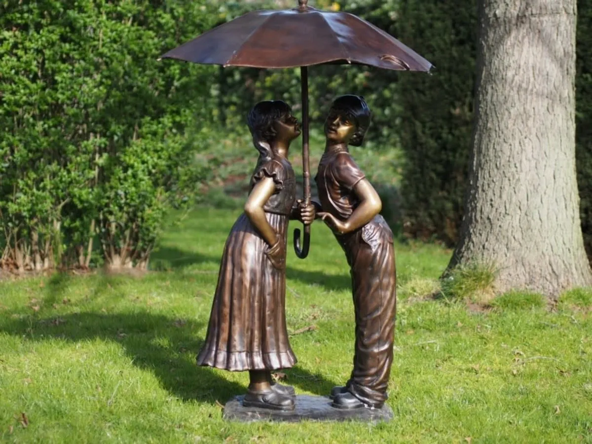Bronze umbrella boy and girl fountain - Image 3