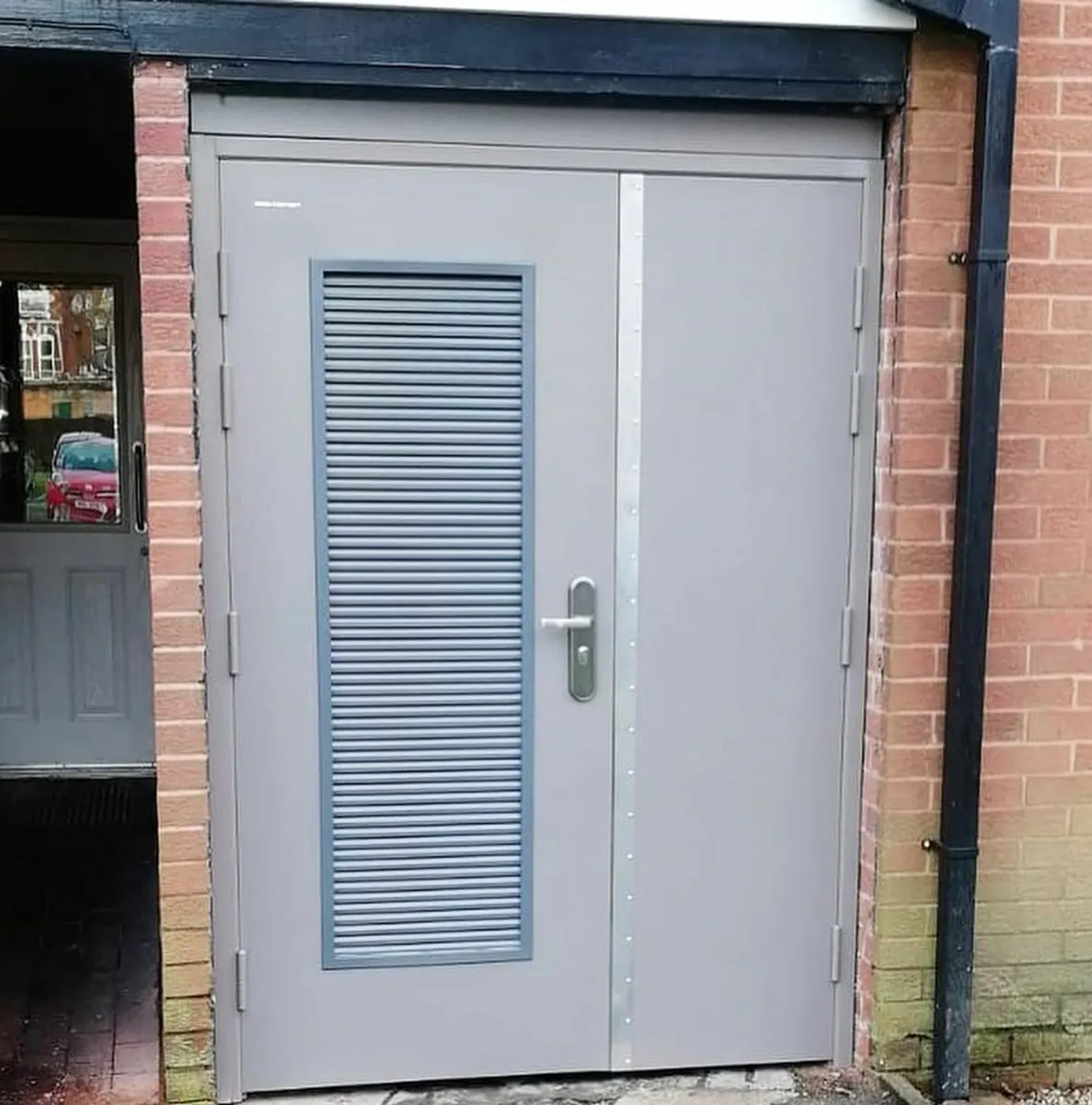 Steel Doors with louvre ventilation