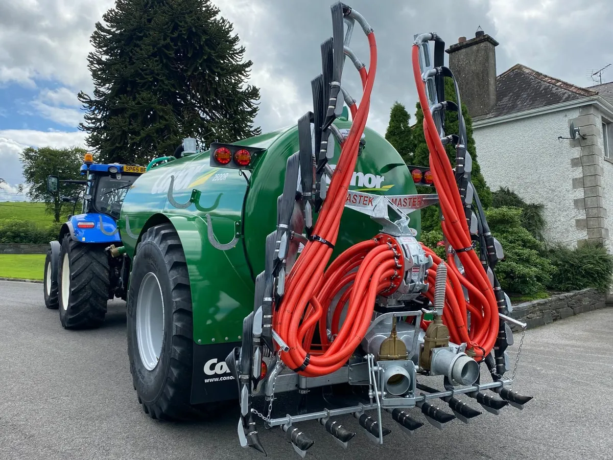 Conor 2500R Tanker With New Mastek 7.6m FlexiShoe - Image 1