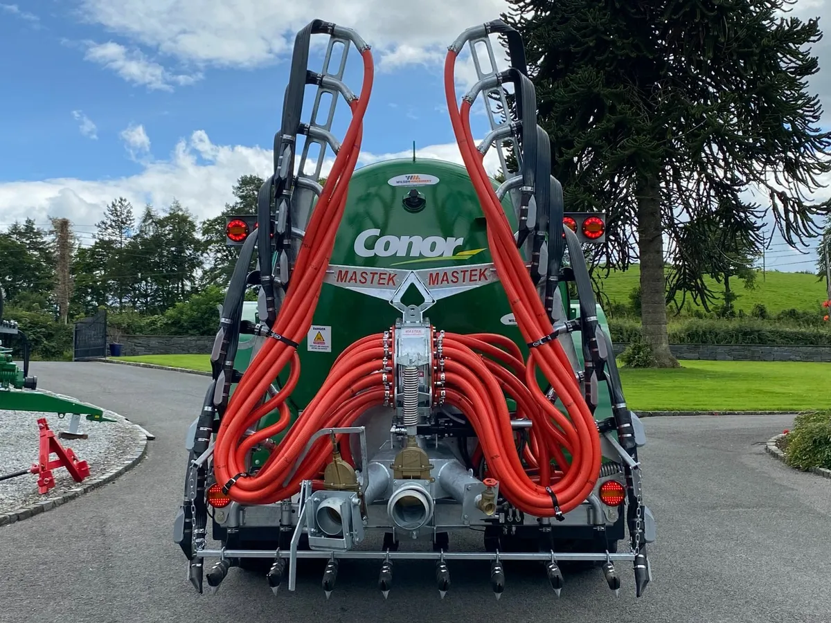 Conor 2500R Tanker With New Mastek 7.6m FlexiShoe - Image 4