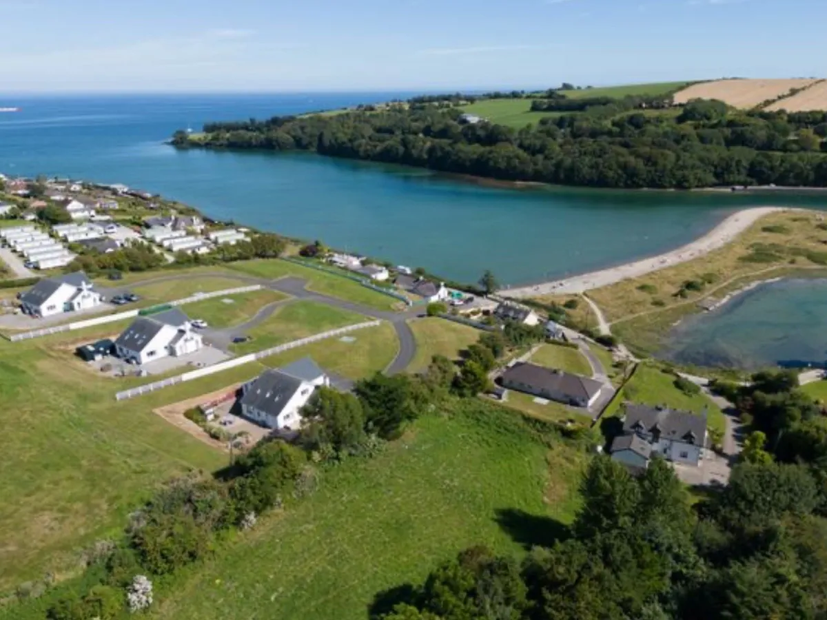 Dream of having a get away by the Sea in Co Cork? - Image 2