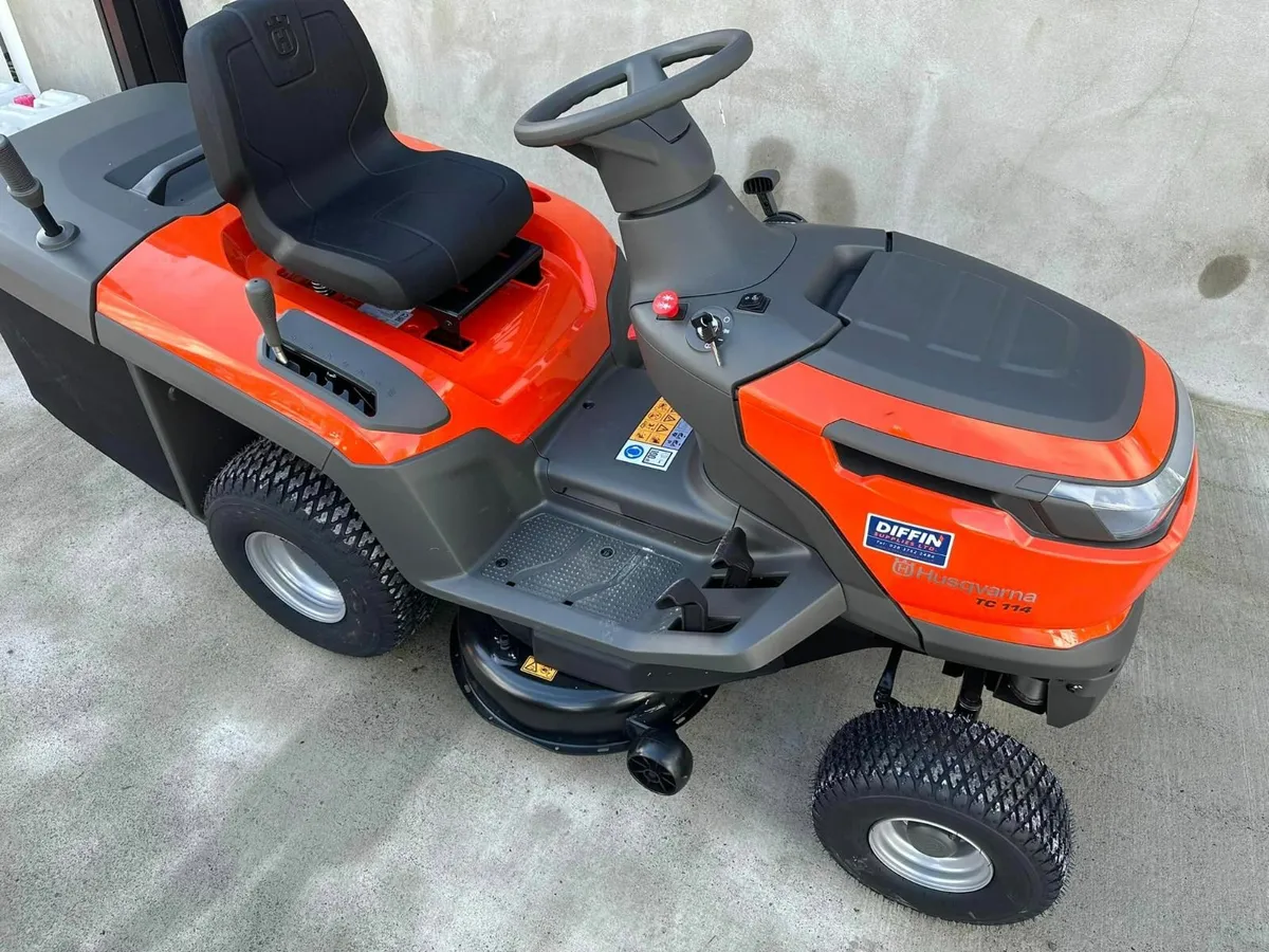 Husqvarna TC 114 Tractor Mower Ride on - Image 2