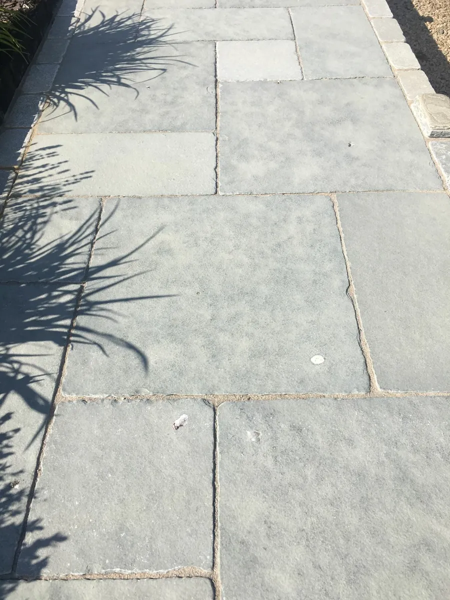 Grey /  Blue limestone paving - Image 2