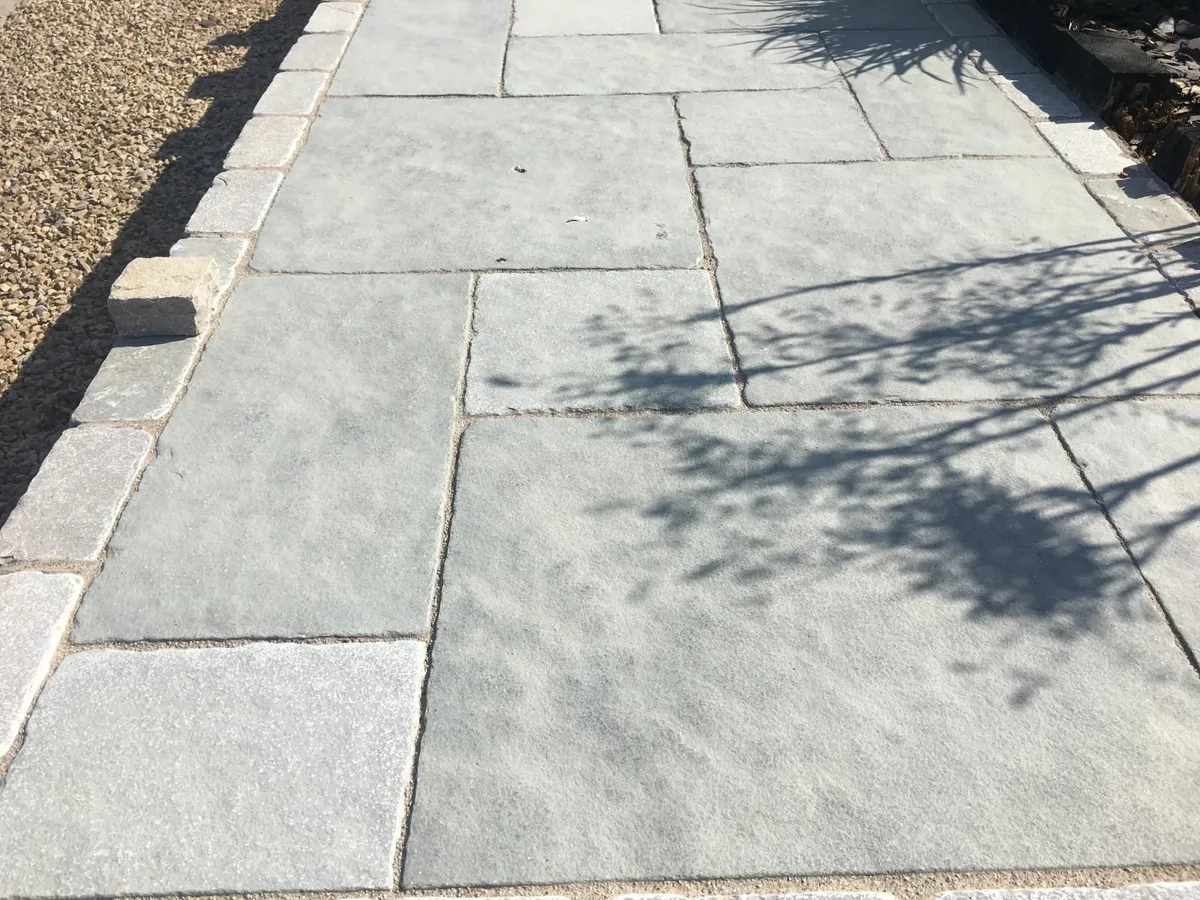 Grey /  Blue limestone paving - Image 4