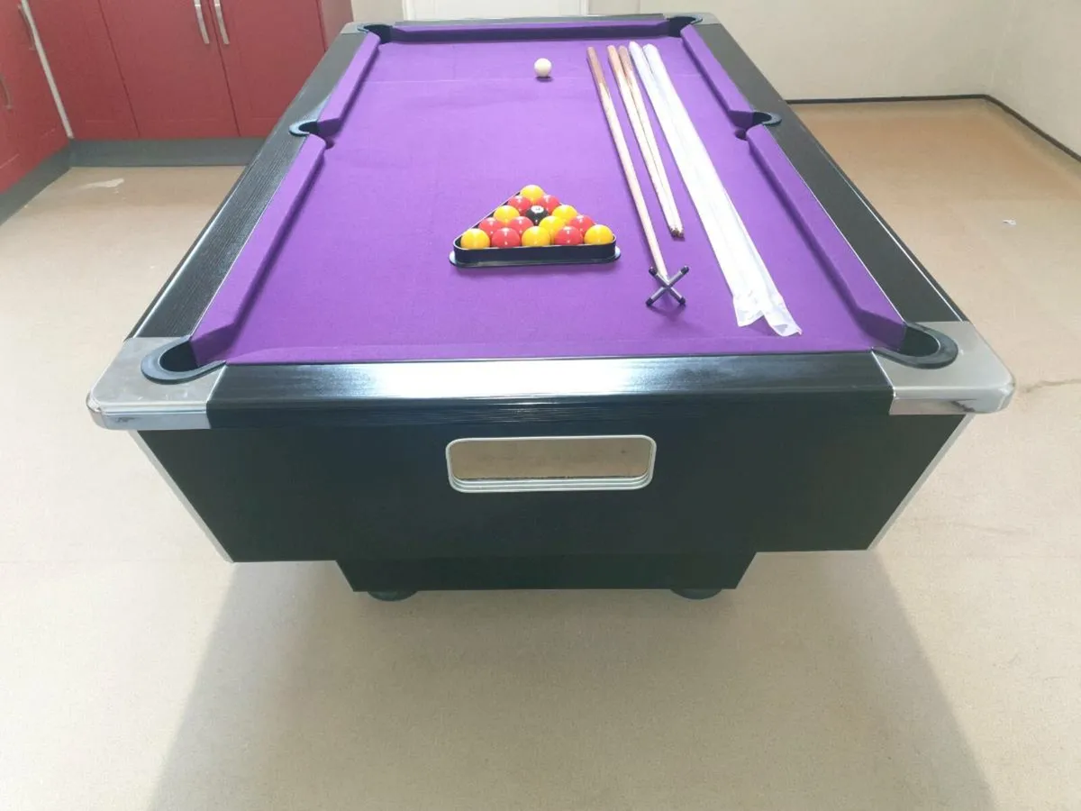 Pool tables - Image 1