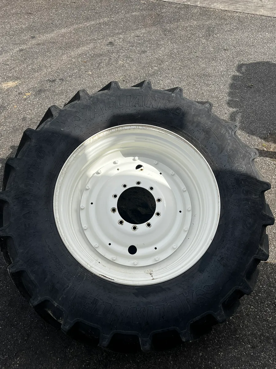 Alliance tyres with rims