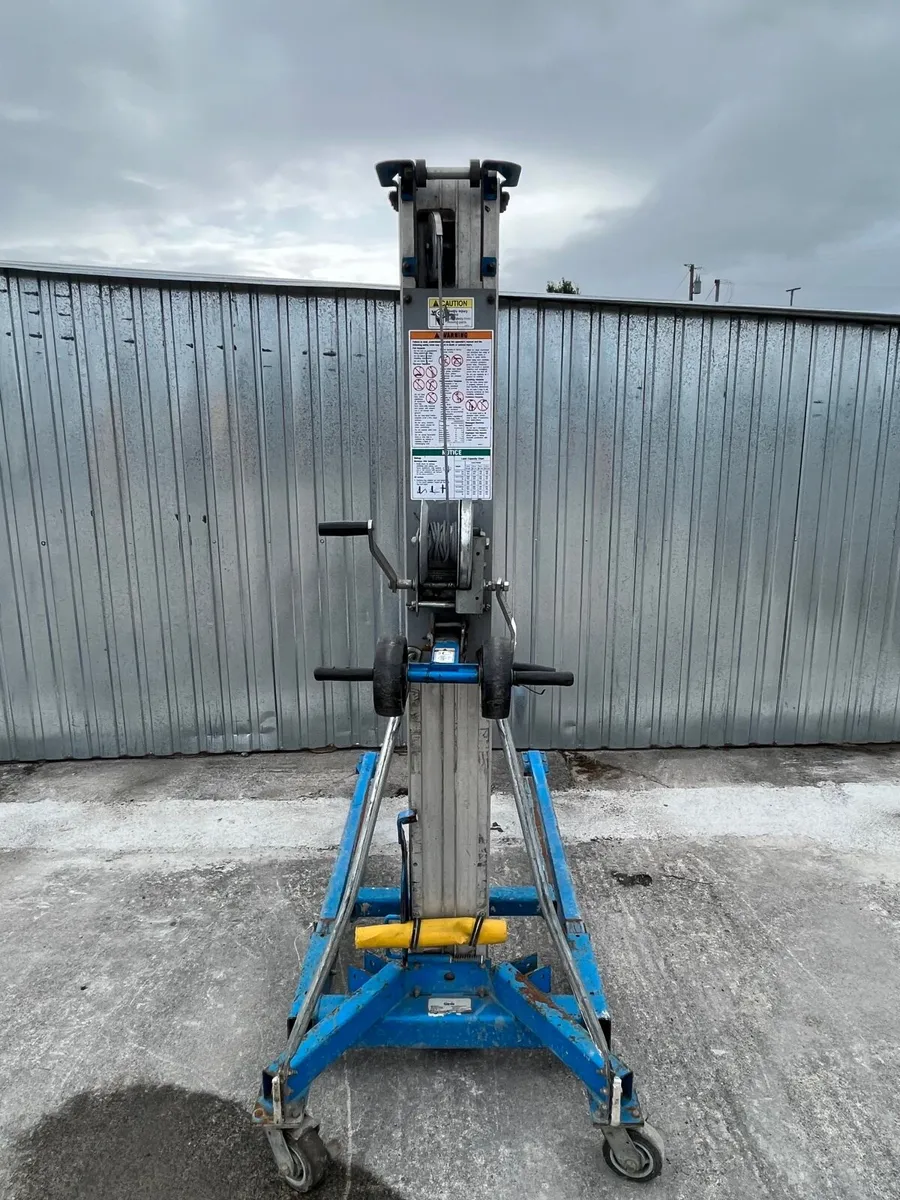 Genie Super Lift manual Stacker SLA-15 - Image 4