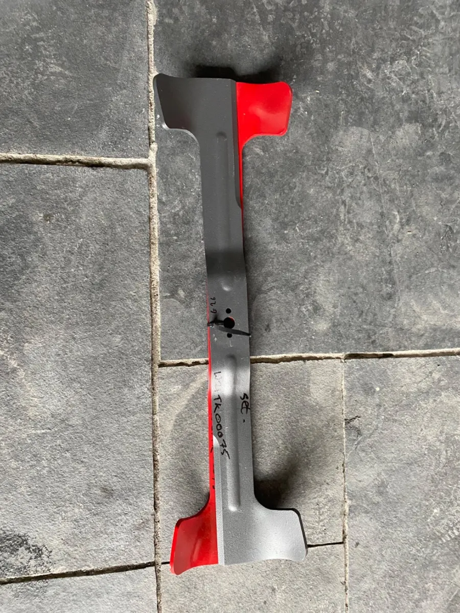 Kubota G26 Blade Set - Image 4