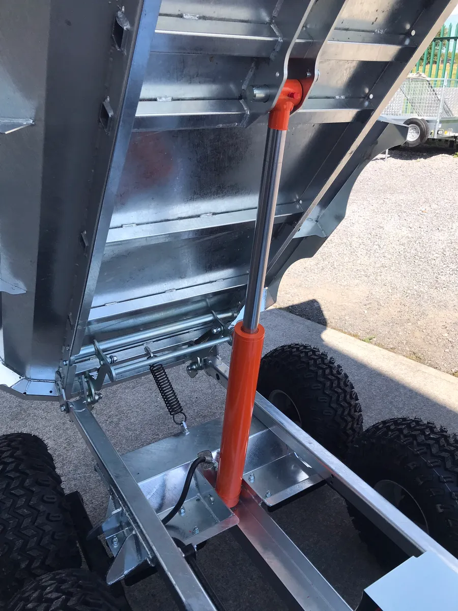 New Chapman Dump Trailer - Image 3
