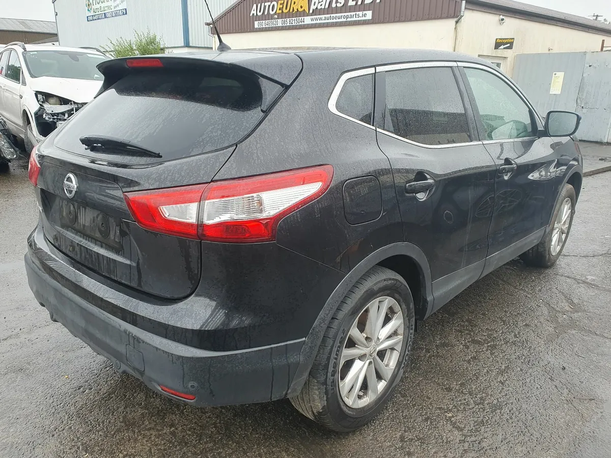 2014 NISSAN QASHQAI 1.2L Petrol FOR BREAKING - Image 3