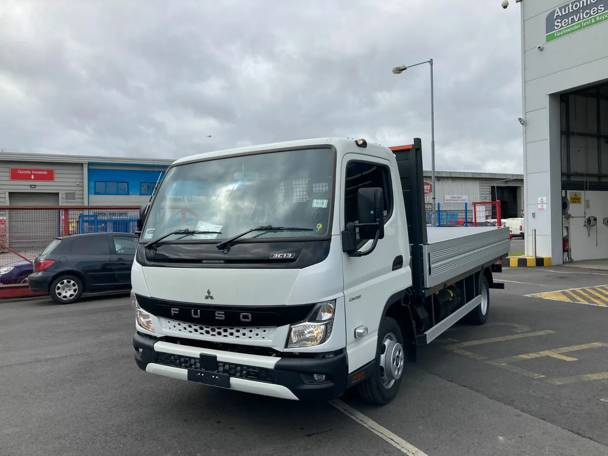 New 3.5 ton Canter with 14ft Dropside